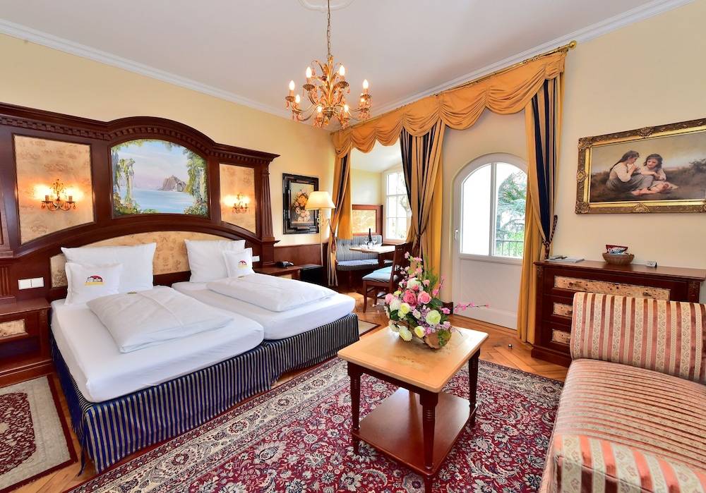 Room amenity