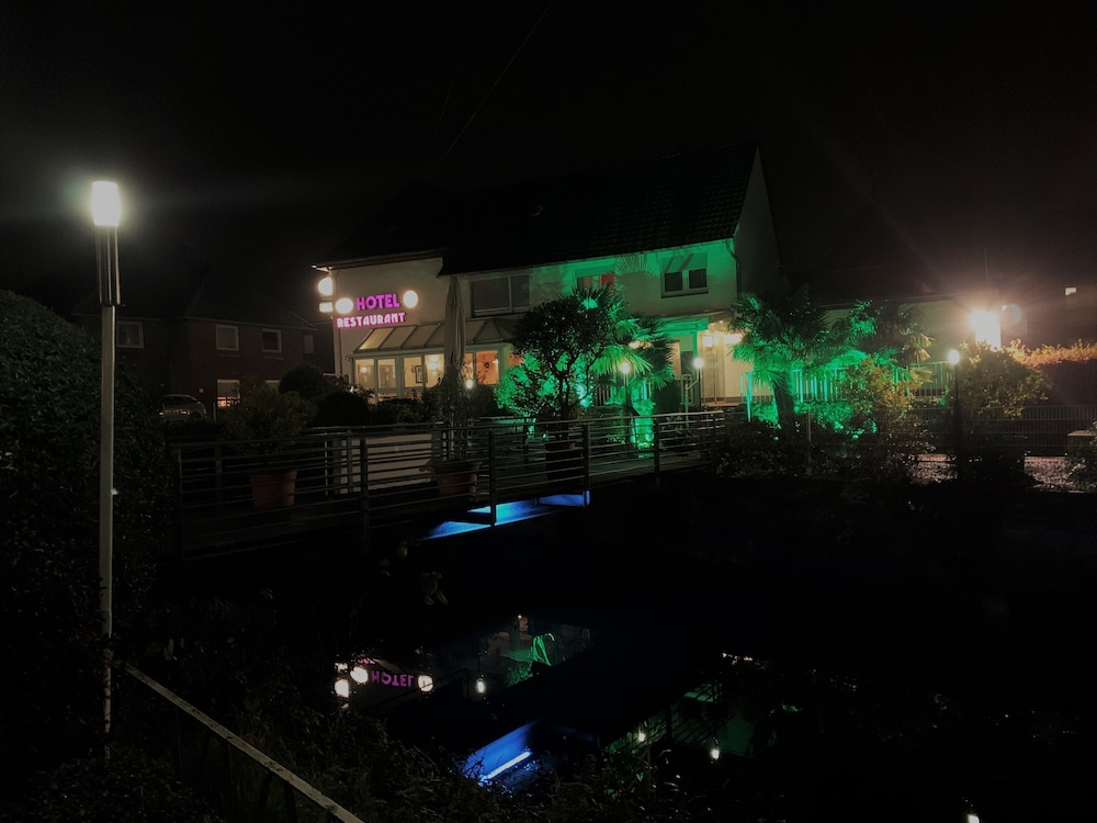Sundeck