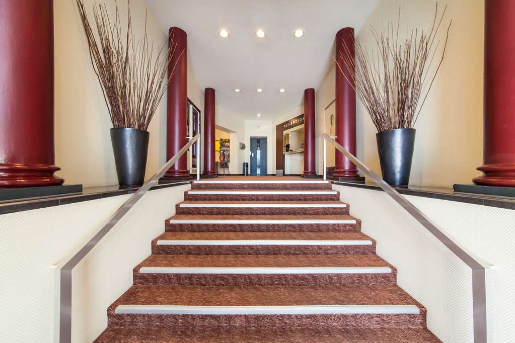 Entrance-Novum Hotel Graf Moltke Hamburg