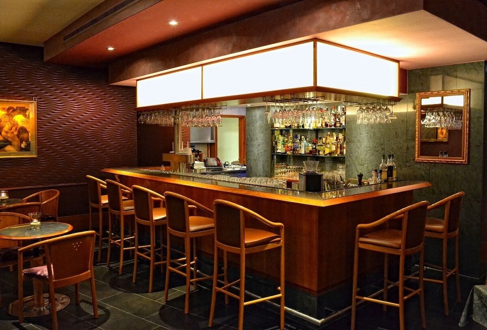 Snack bar