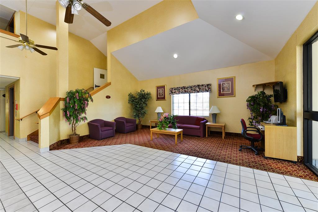 Americas Best Value Inn & Suites Morrow Atlanta - photo 4