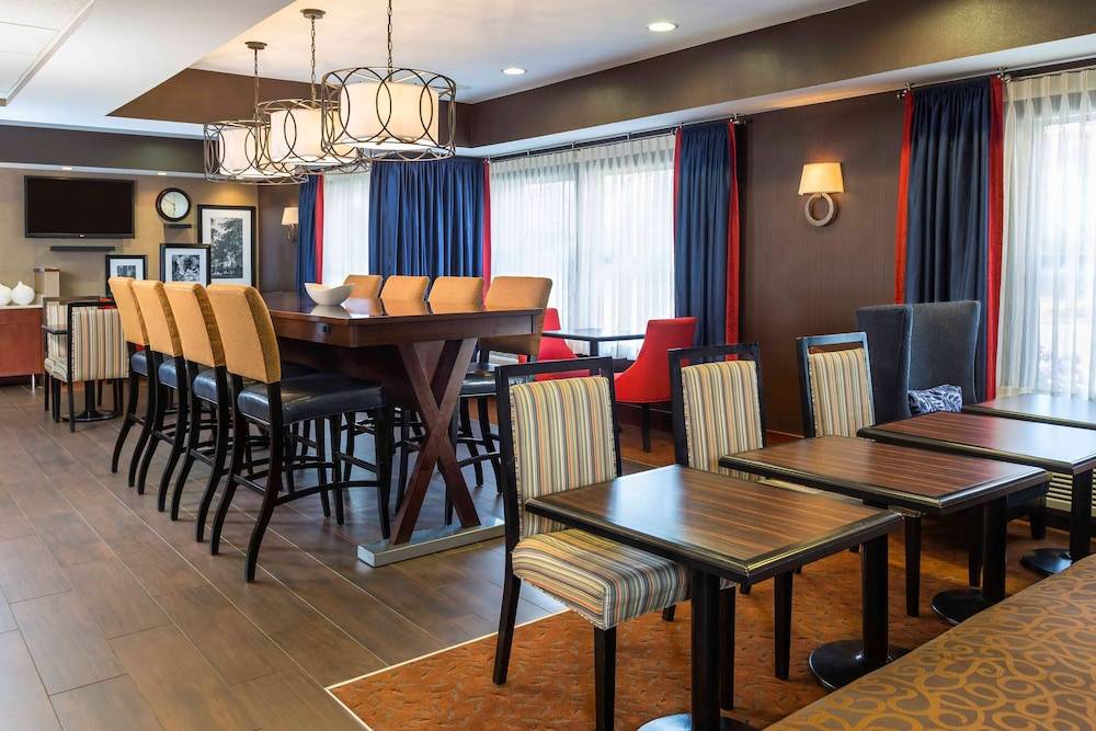 Hampton Inn Youngstown Boardman - photo 3