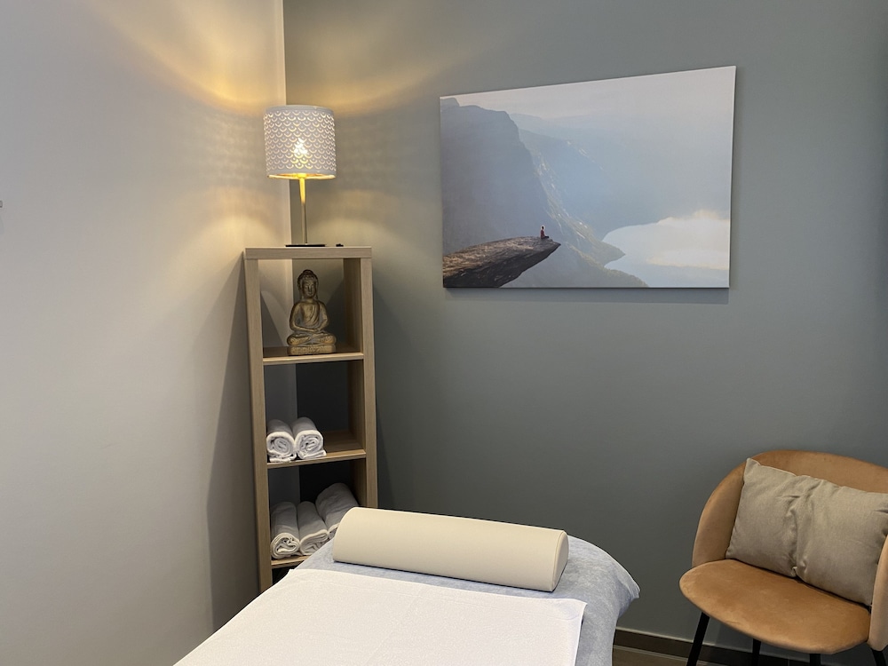 Massage in accommodation