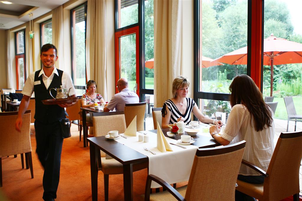 Breakfast room_TOP CCL Heide Spa Hotel Bad Dueben