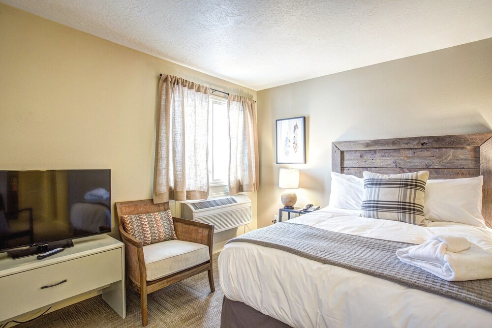 Trailhead Inn - photo 2