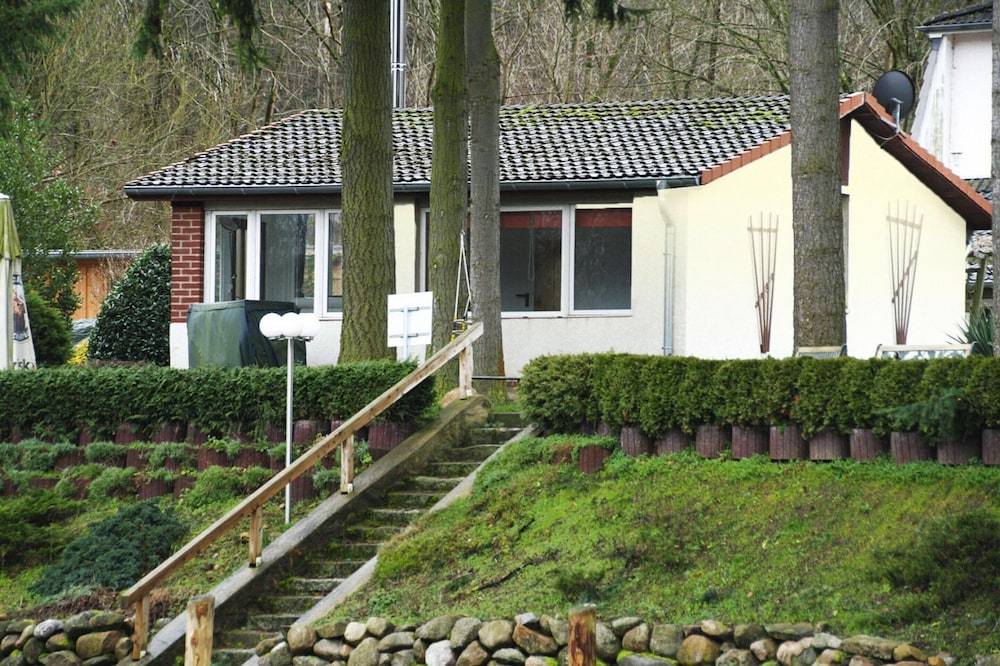 Holiday Home in Parchim by the Elde River cleaning included