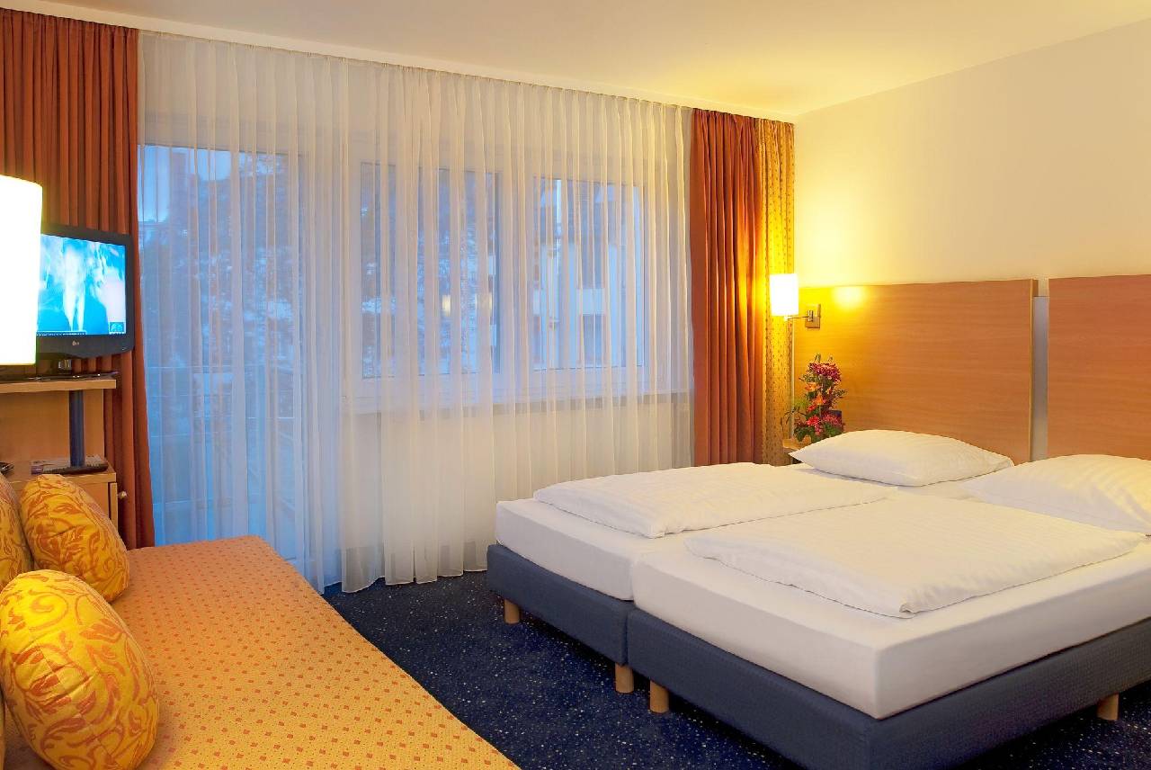 Guest room