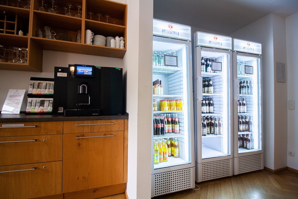 Snack bar