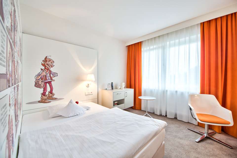 Guest room