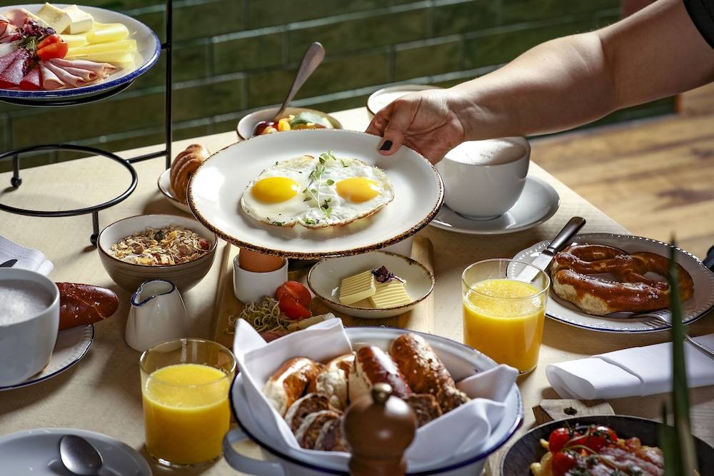Breakfast meal