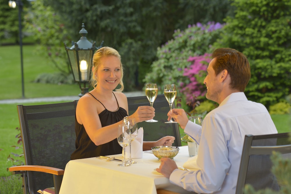 Couples dining
