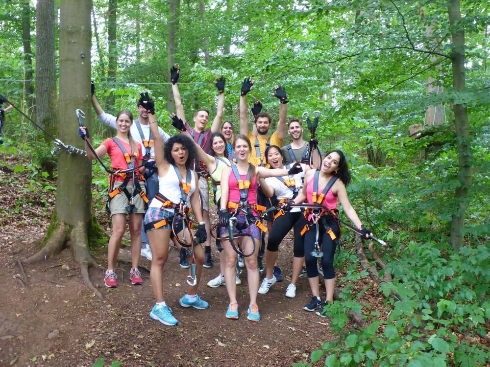 Ropes course (team building)