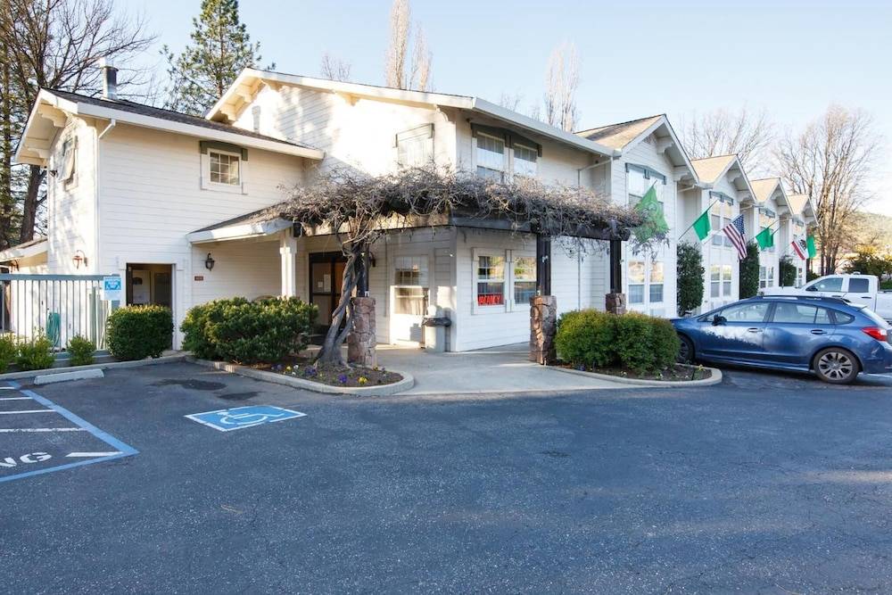 Murphys Inn Motel - featured photo