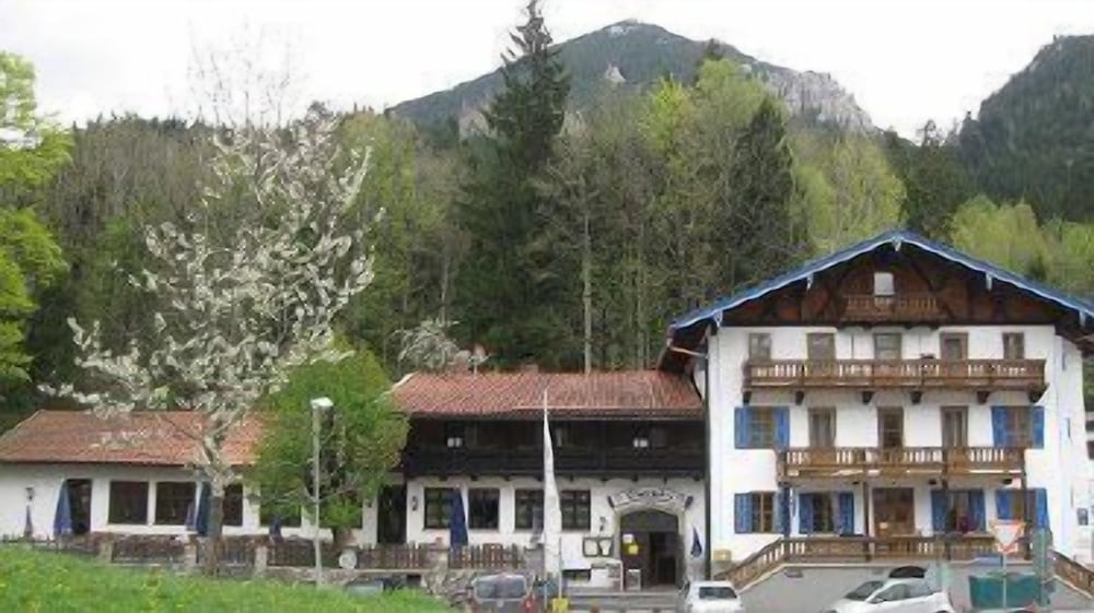 Primary image