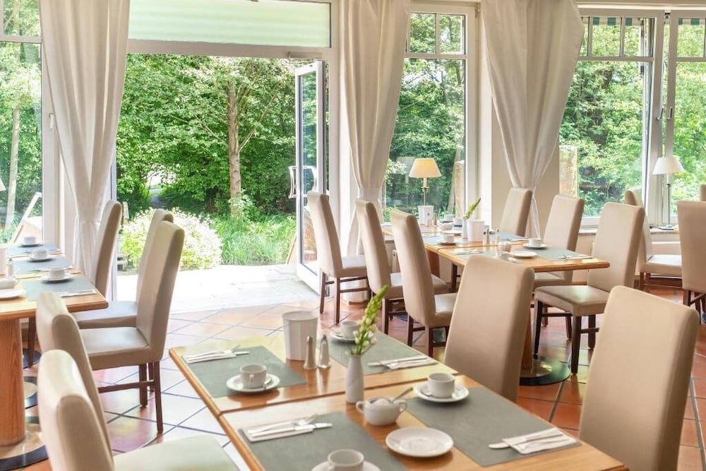 Golden Tulip Lubecker Hof