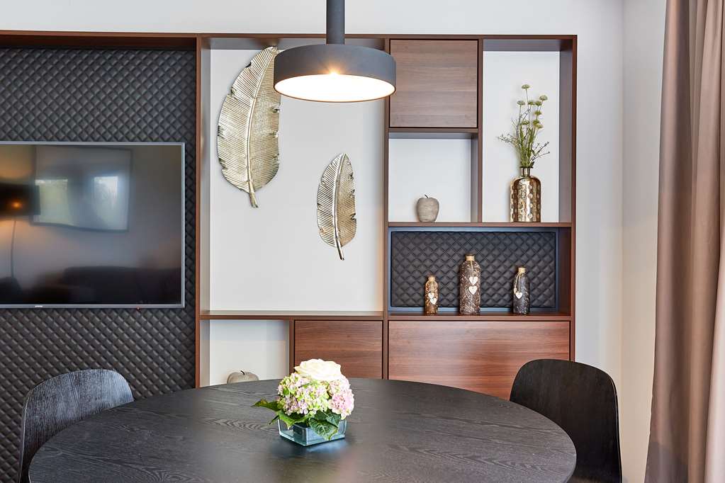 Suite - Living Room
