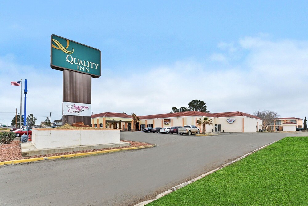 Motel 6 Pecos TX - featured photo