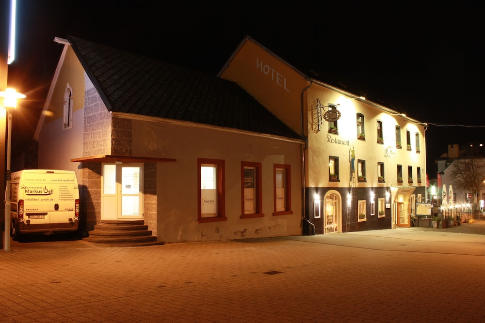 Front of property - evening/night