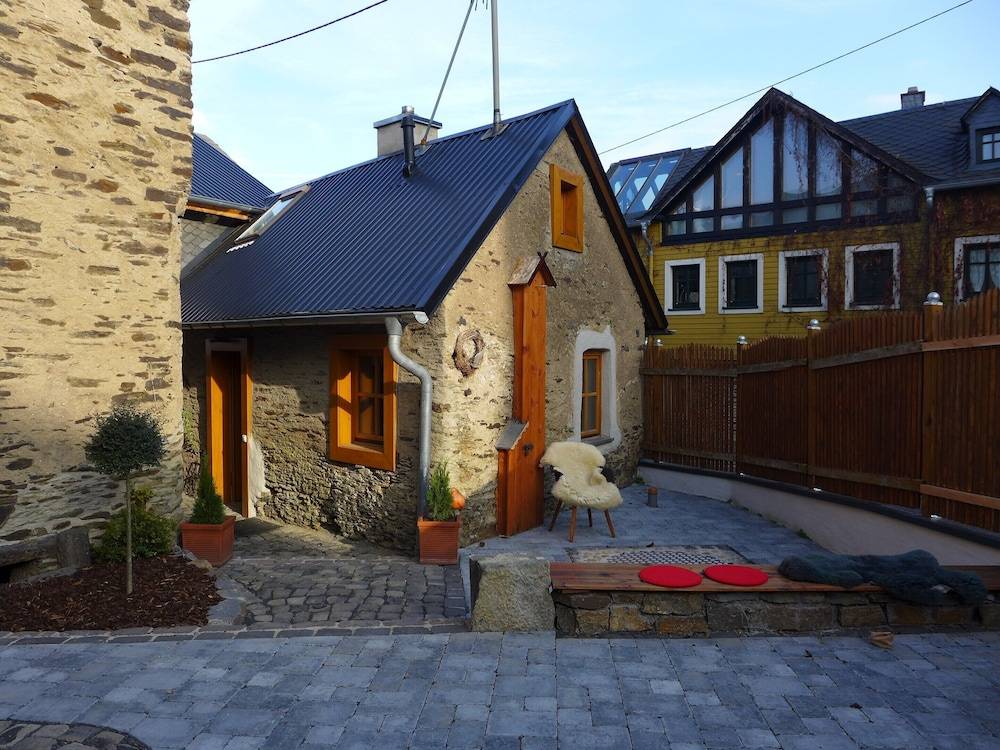 Cosy 1800 Farmhouse With Sauna