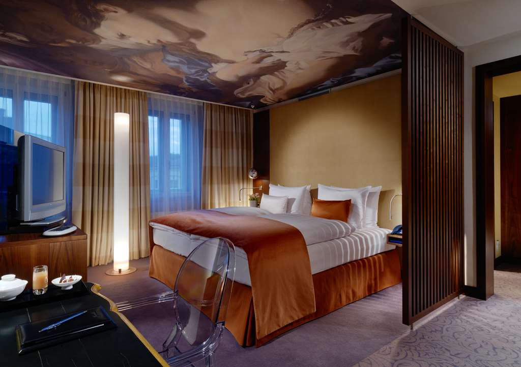 MUC1_Executive Deluxe Room