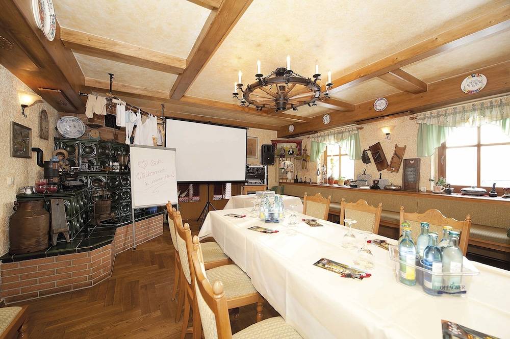 Meeting facility
