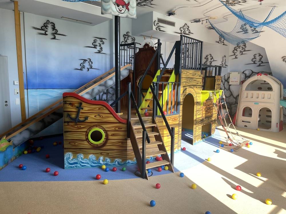 Children's play area - indoor