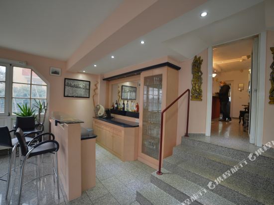 Hotel Interior/Public Areas