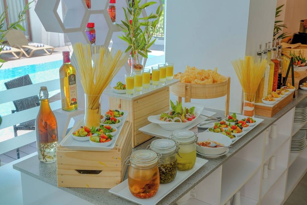 Breakfast buffet