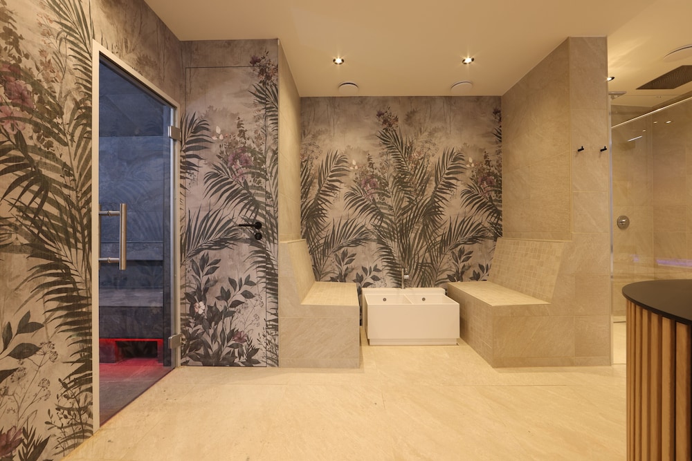 Steam room