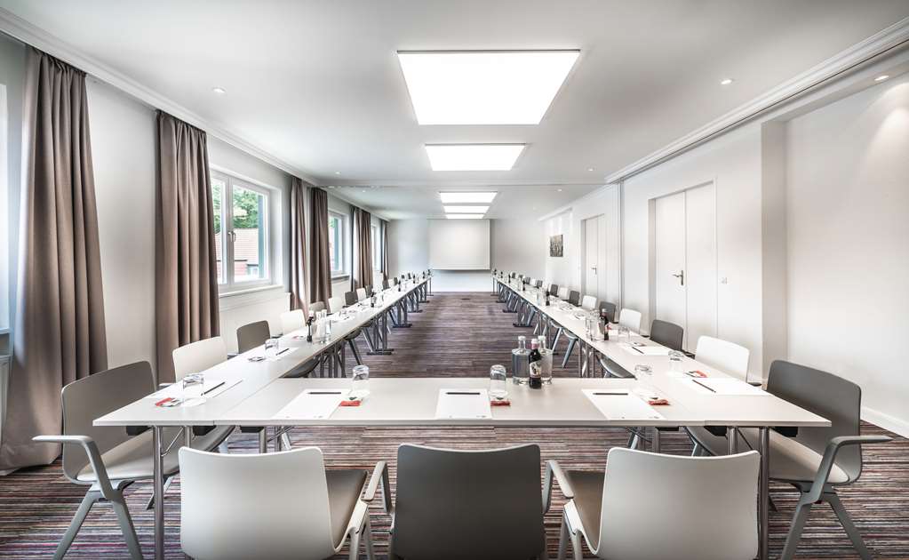 Steigenberger Hotel Treudelberg, Hamburg, Germany - Meeting Room
