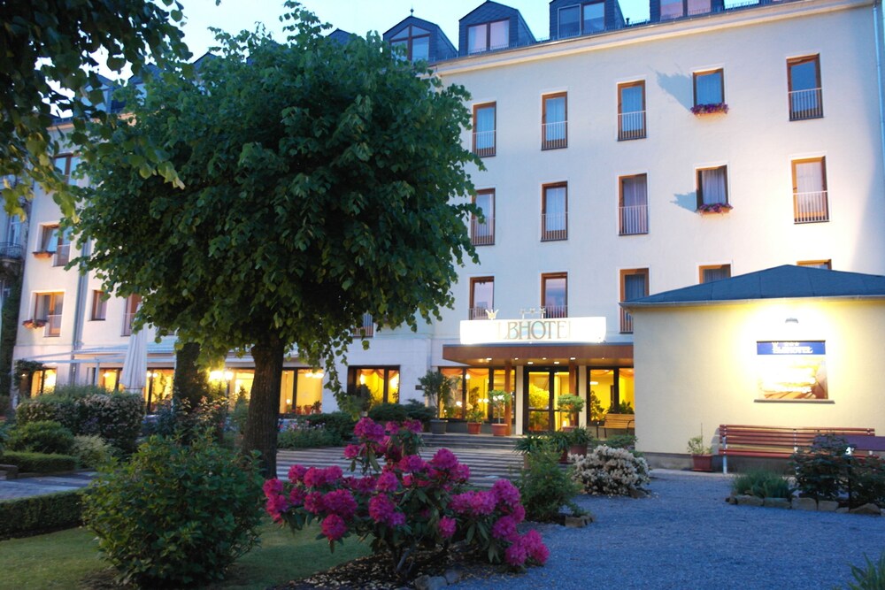 Front of property - evening/night