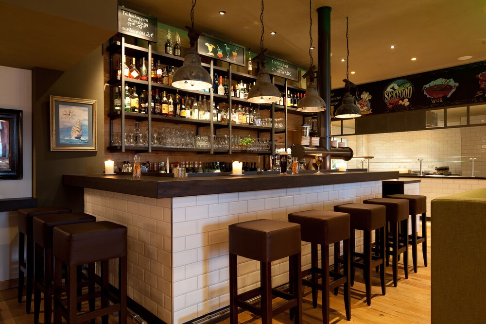 Hotel Bar