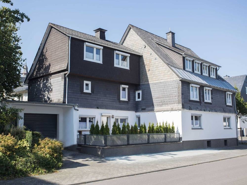 Welcome in Vakantiehuis Ferienhaus K17 voor 18 pers Winterberg
