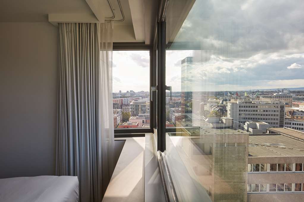Scandic Frankfurt Museumsufer rooms superior best view KSV view daylight