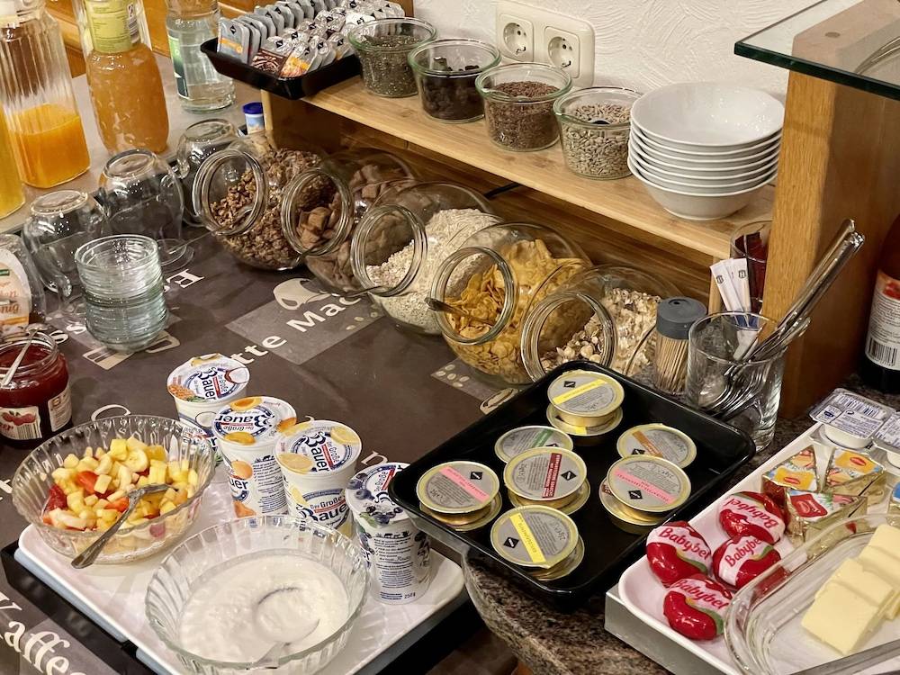 Breakfast buffet