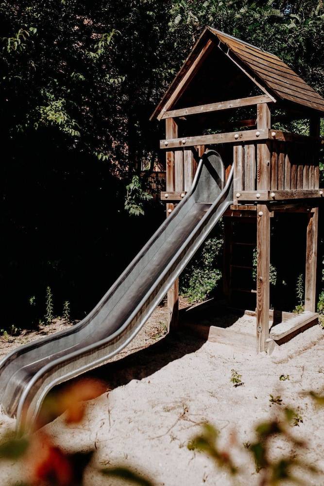 Children's play area - outdoor