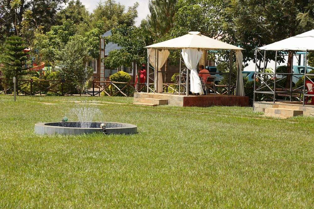 Outdoor Banquet Area