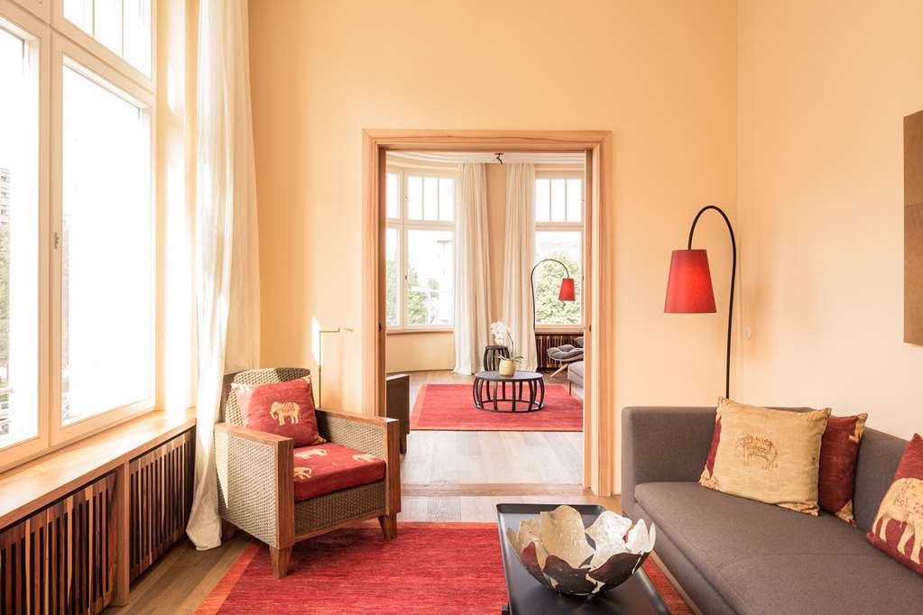 Orania livingroom right Fridolin Full