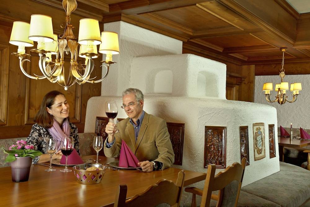Couples dining