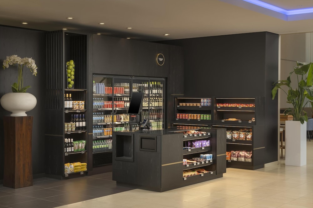 Snack bar