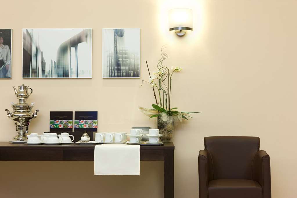 IntercityHotel Essen, Germany - Coffee break area