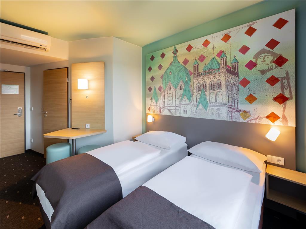 Guest room