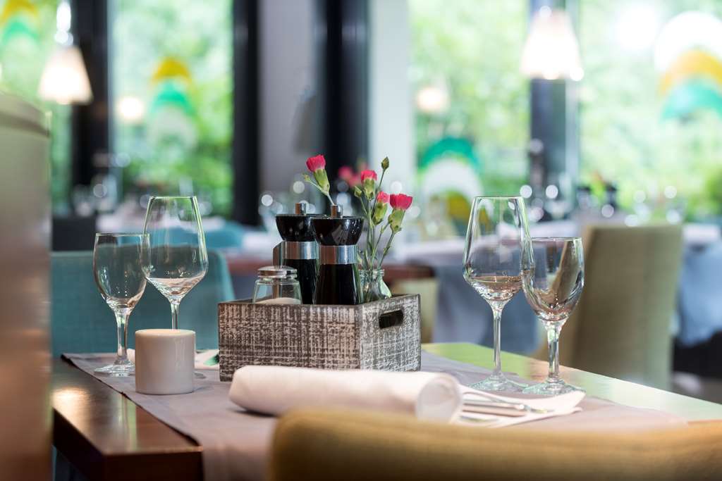AUG F B Restaurant Dinner