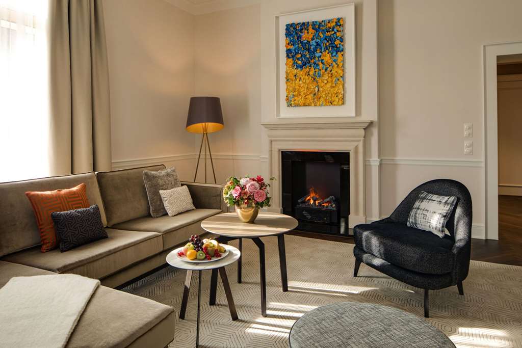 Steigenberger Parkhotel, Düsseldorf, Germany - Deluxe Suite