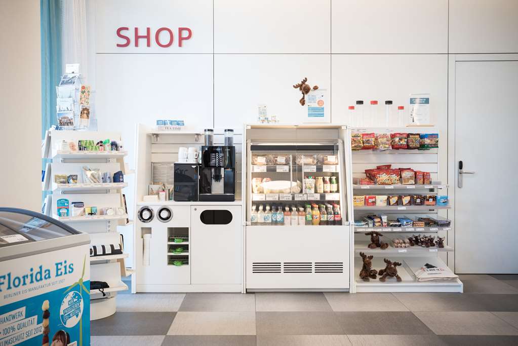 Scandic Berlin Potsdamer Platz lobby shop
