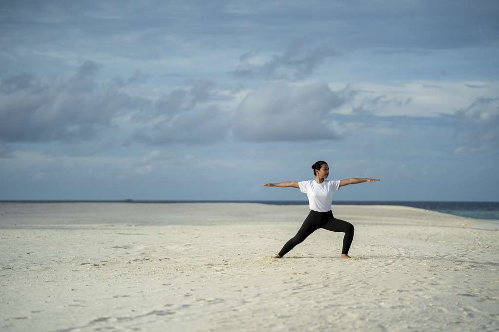 BT Vabbinfaru Beach Yoga