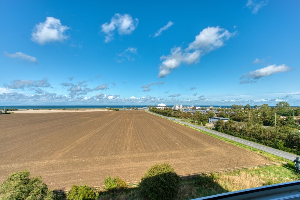 Beach/ocean view