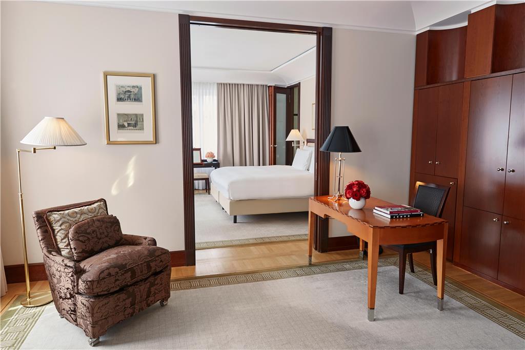 Brandenburg Gate Suite