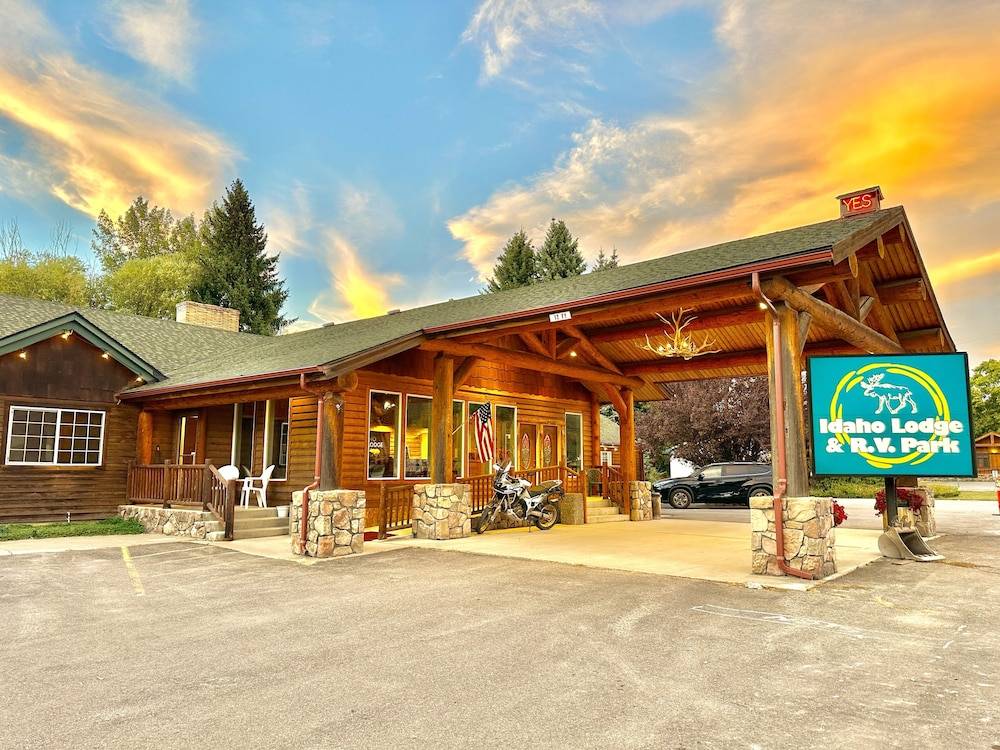 Carriage House Inn - featured photo