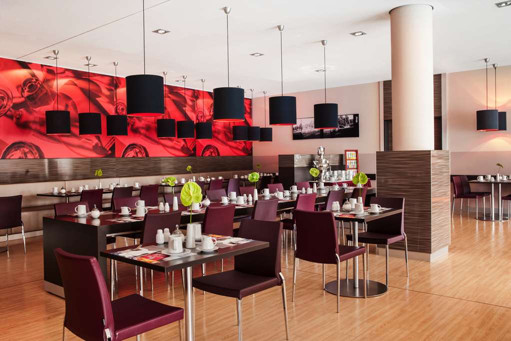 IntercityHotel Mannheim, Germany - Breakfast